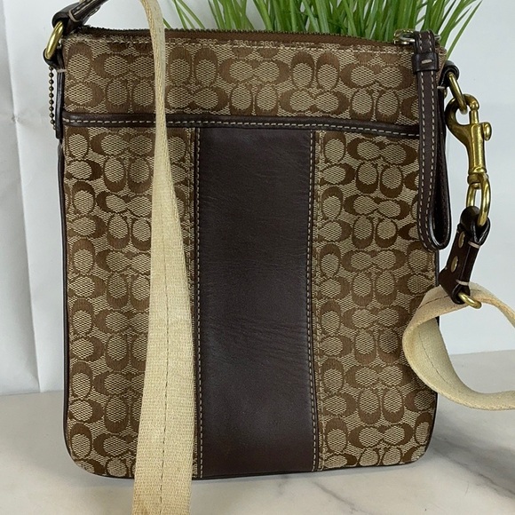 Coach Signature Brown and Tan Crossbody Shoulder Bag - Picture 5 of 12